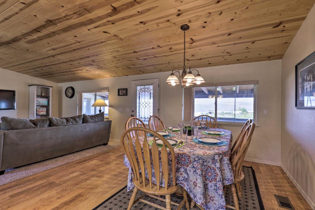 Rustic Bullhead City Retreat With Porch And Views Exterior foto